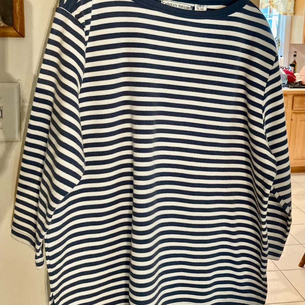 Carolyn Taylor woman’s top